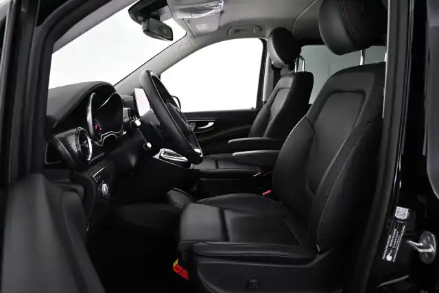 Musta Tila-auto, Mercedes-Benz EQV – VAR-330141