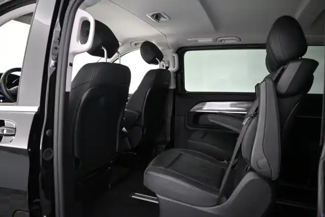 Musta Tila-auto, Mercedes-Benz EQV – VAR-330141