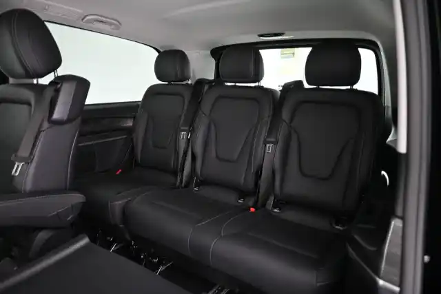 Musta Tila-auto, Mercedes-Benz EQV – VAR-330141