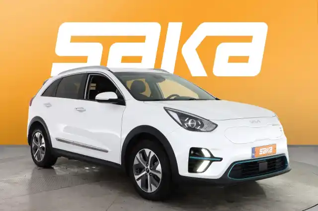 Valkoinen Maastoauto, Kia NIRO – VAR-33064