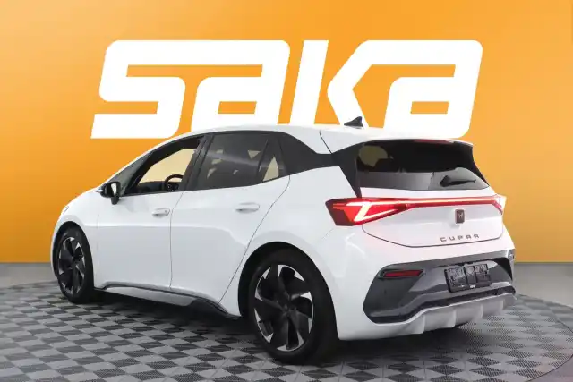 Valkoinen Viistoperä, CUPRA Born – VAR-33155