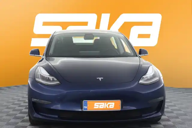 Sininen Sedan, Tesla Model 3 – VAR-33251