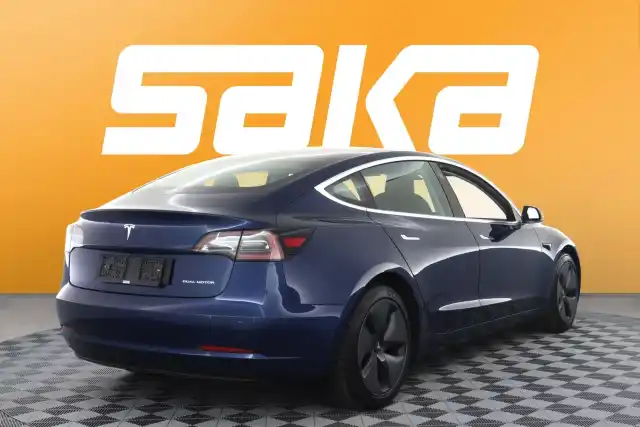 Sininen Sedan, Tesla Model 3 – VAR-33251