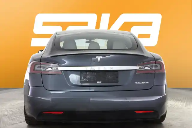 Harmaa Sedan, Tesla Model S – VAR-33354