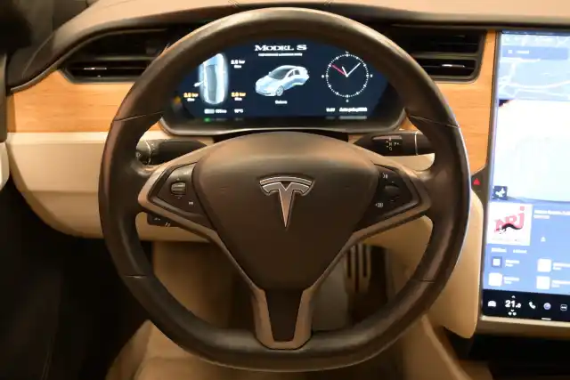 Harmaa Sedan, Tesla Model S – VAR-33354