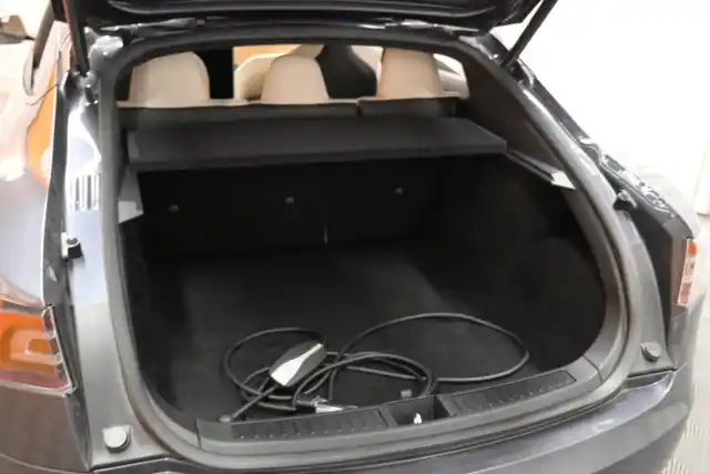 Harmaa Sedan, Tesla Model S – VAR-33354