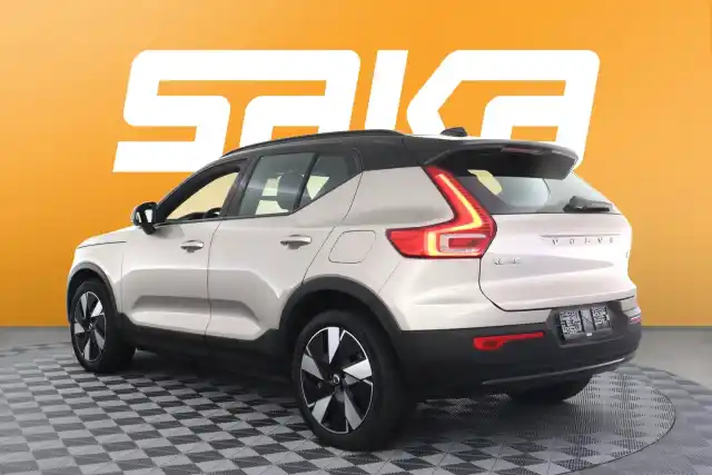 Ruskea Maastoauto, Volvo XC40 – VAR-33421