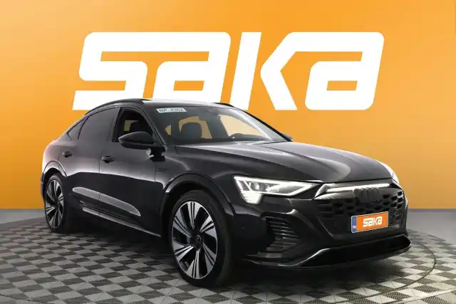 Musta Maastoauto, Audi Q8 e-tron – VAR-33503