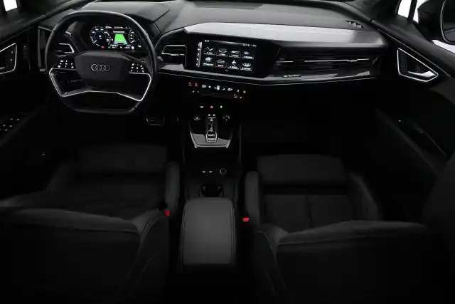 Musta Viistoperä, Audi Q4 e-tron – VAR-33526