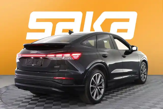 Musta Viistoperä, Audi Q4 e-tron – VAR-33526