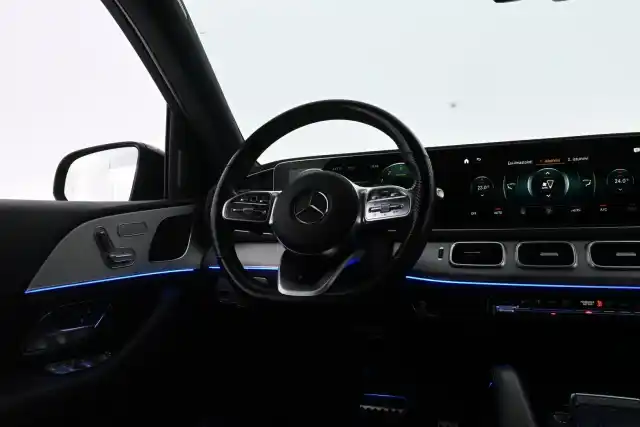 Musta Maastoauto, Mercedes-Benz GLE – VAR-33562