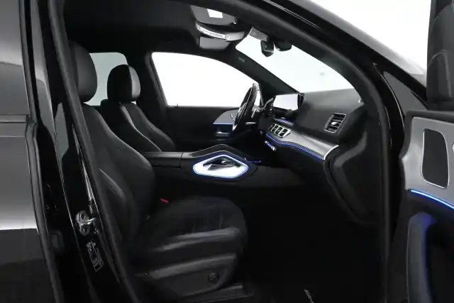 Musta Maastoauto, Mercedes-Benz GLE – VAR-33562