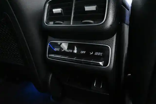 Musta Maastoauto, Mercedes-Benz GLE – VAR-33562