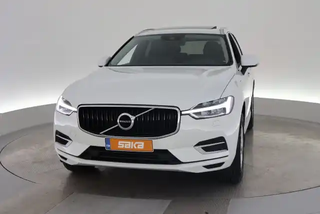 Valkoinen Maastoauto, Volvo XC60 – VAR-33819