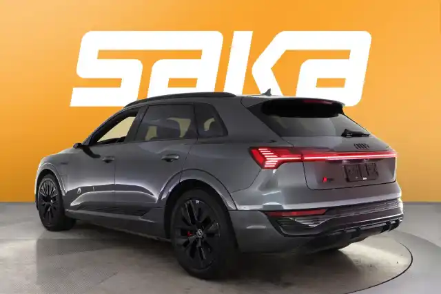 Harmaa Maastoauto, Audi Q8 e-tron – VAR-33915