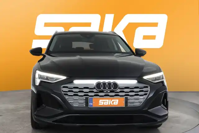 Musta Maastoauto, Audi Q8 e-tron – VAR-33999