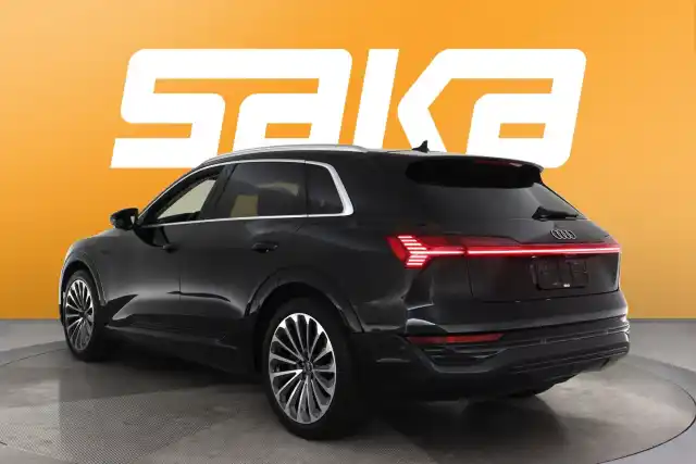 Musta Maastoauto, Audi Q8 e-tron – VAR-33999