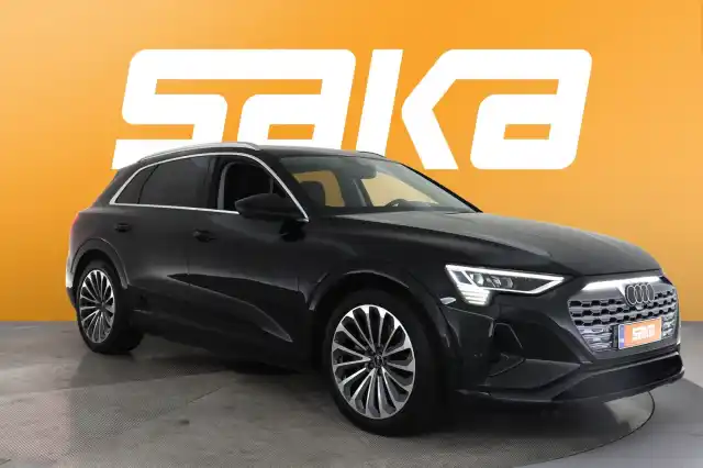 Musta Maastoauto, Audi Q8 e-tron – VAR-33999