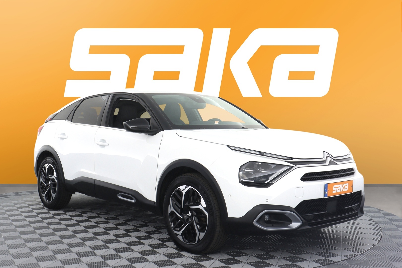 Valkoinen Viistoperä, Citroen C4 – VAR-34006