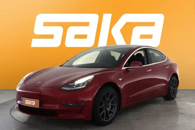 Punainen Sedan, Tesla Model 3 – VAR-34149