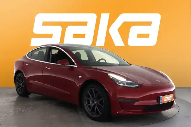 Punainen Sedan, Tesla Model 3 – VAR-34149