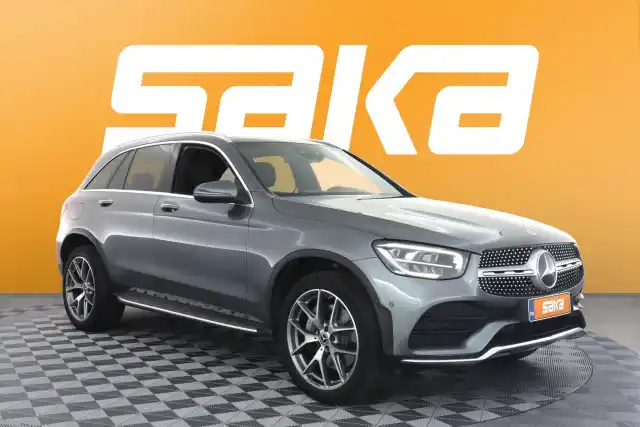 Harmaa Maastoauto, Mercedes-Benz GLC – VAR-34289