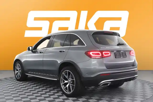 Harmaa Maastoauto, Mercedes-Benz GLC – VAR-34289