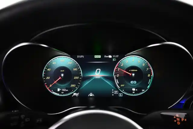 Harmaa Maastoauto, Mercedes-Benz GLC – VAR-34289