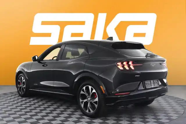 Musta Maastoauto, Ford Mustang Mach-E – VAR-34369