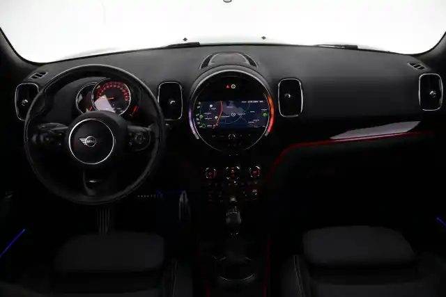 Vihreä Viistoperä, MINI Countryman – VAR-34570