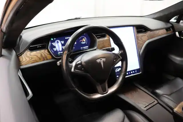 Musta Sedan, Tesla Model S – VAR-34772