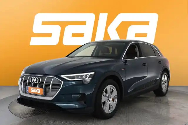 Sininen Maastoauto, Audi e-tron – VAR-34936