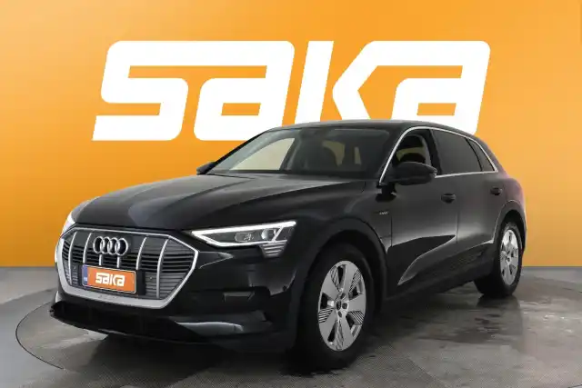 Musta Maastoauto, Audi e-tron – VAR-35032