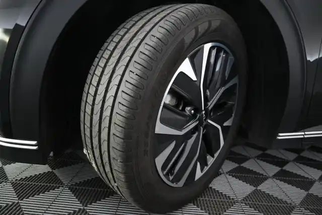 Musta Maastoauto, Kia EV6 – VAR-35207