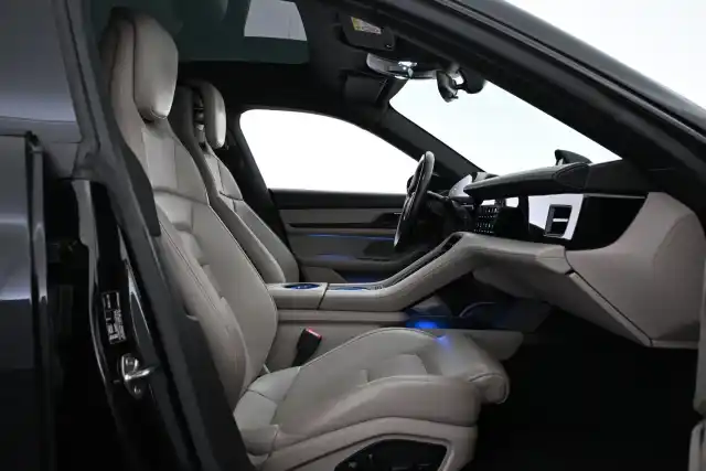 Musta Sedan, Porsche Taycan – VAR-35313