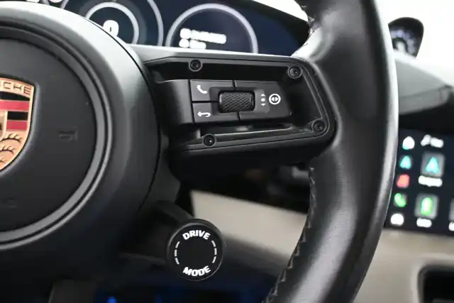 Musta Sedan, Porsche Taycan – VAR-35313