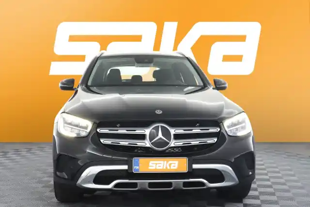 Harmaa Maastoauto, Mercedes-Benz GLC – VAR-35325