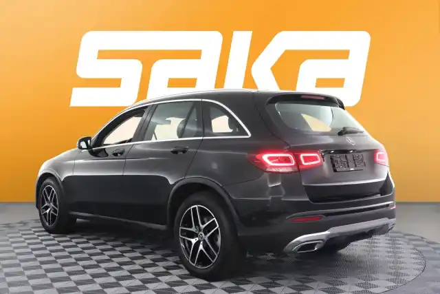 Harmaa Maastoauto, Mercedes-Benz GLC – VAR-35325