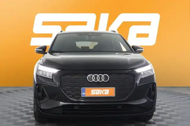 Musta Maastoauto, Audi Q4 e-tron – VAR-35397