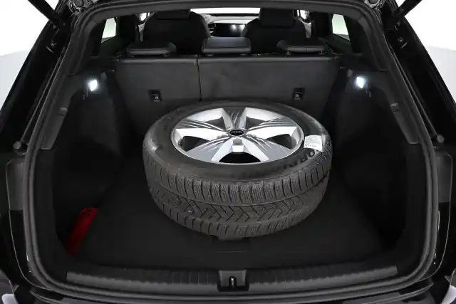 Musta Maastoauto, Audi Q4 e-tron – VAR-35397