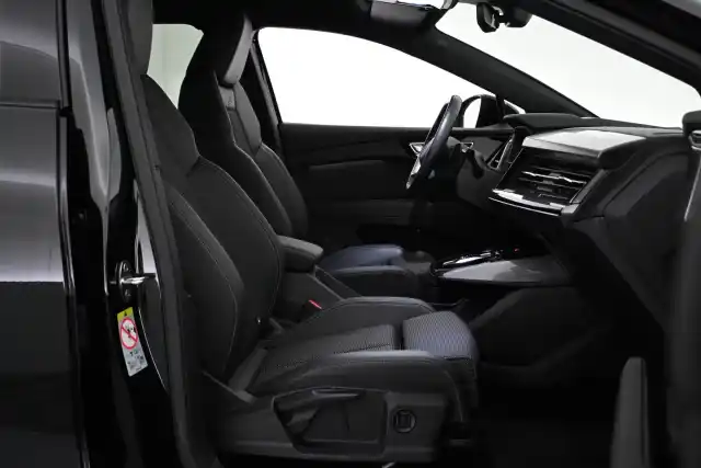 Musta Maastoauto, Audi Q4 e-tron – VAR-35397
