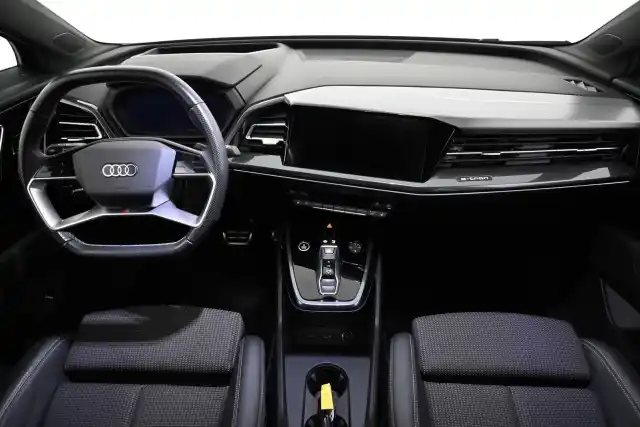 Musta Maastoauto, Audi Q4 e-tron – VAR-35397