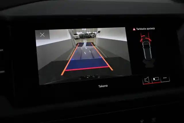 Musta Maastoauto, Audi Q4 e-tron – VAR-35397