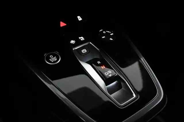 Musta Maastoauto, Audi Q4 e-tron – VAR-35397