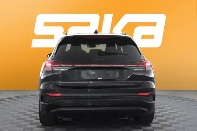 Musta Maastoauto, Audi Q4 e-tron – VAR-35397