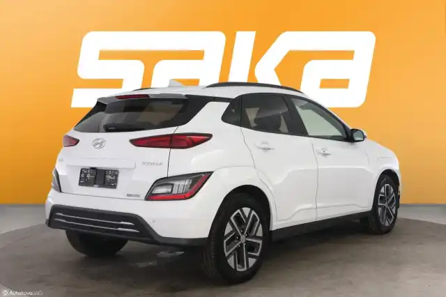 Valkoinen Maastoauto, Hyundai KONA – VAR-35436