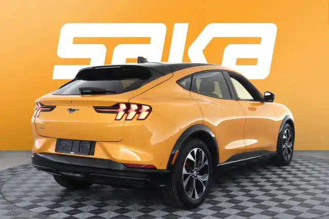 Oranssi Maastoauto, Ford Mustang Mach-E – VAR-35691