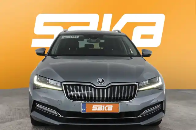 Harmaa Farmari, Skoda Superb – VAR-35750