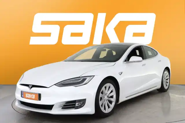 Valkoinen Sedan, Tesla Model S – VAR-35754