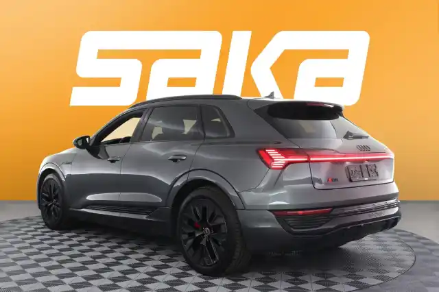 Harmaa Maastoauto, Audi Q8 e-tron – VAR-35909